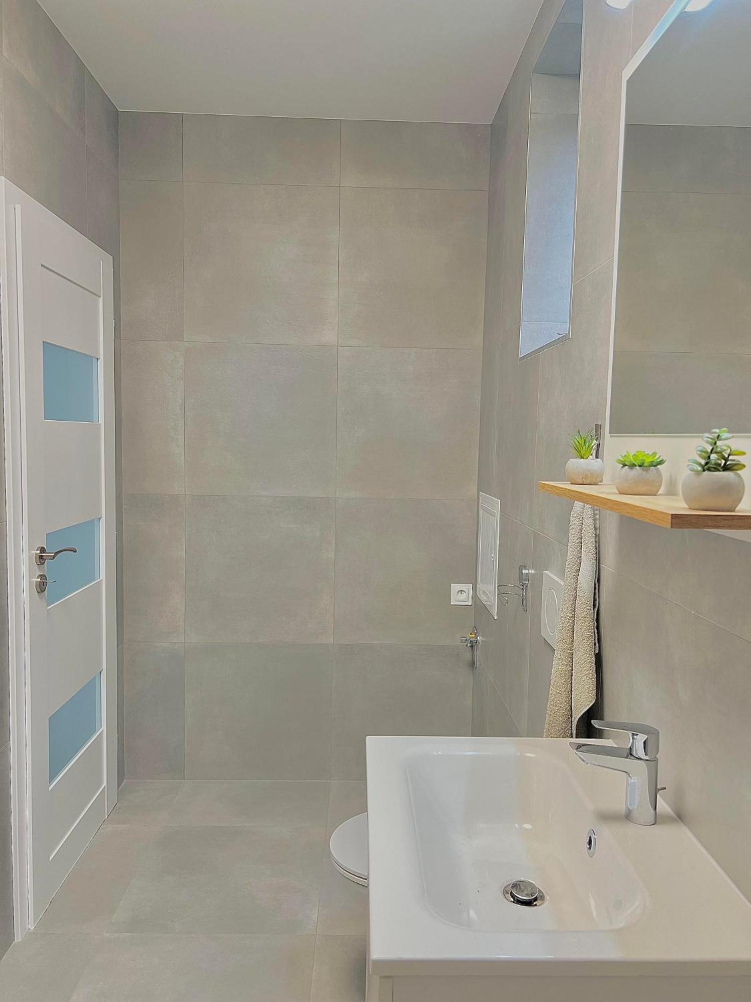 2 Moderne Apartmany 19 A 95 V Sukromi V Centre Mesta Turcianske Teplice Luaran gambar