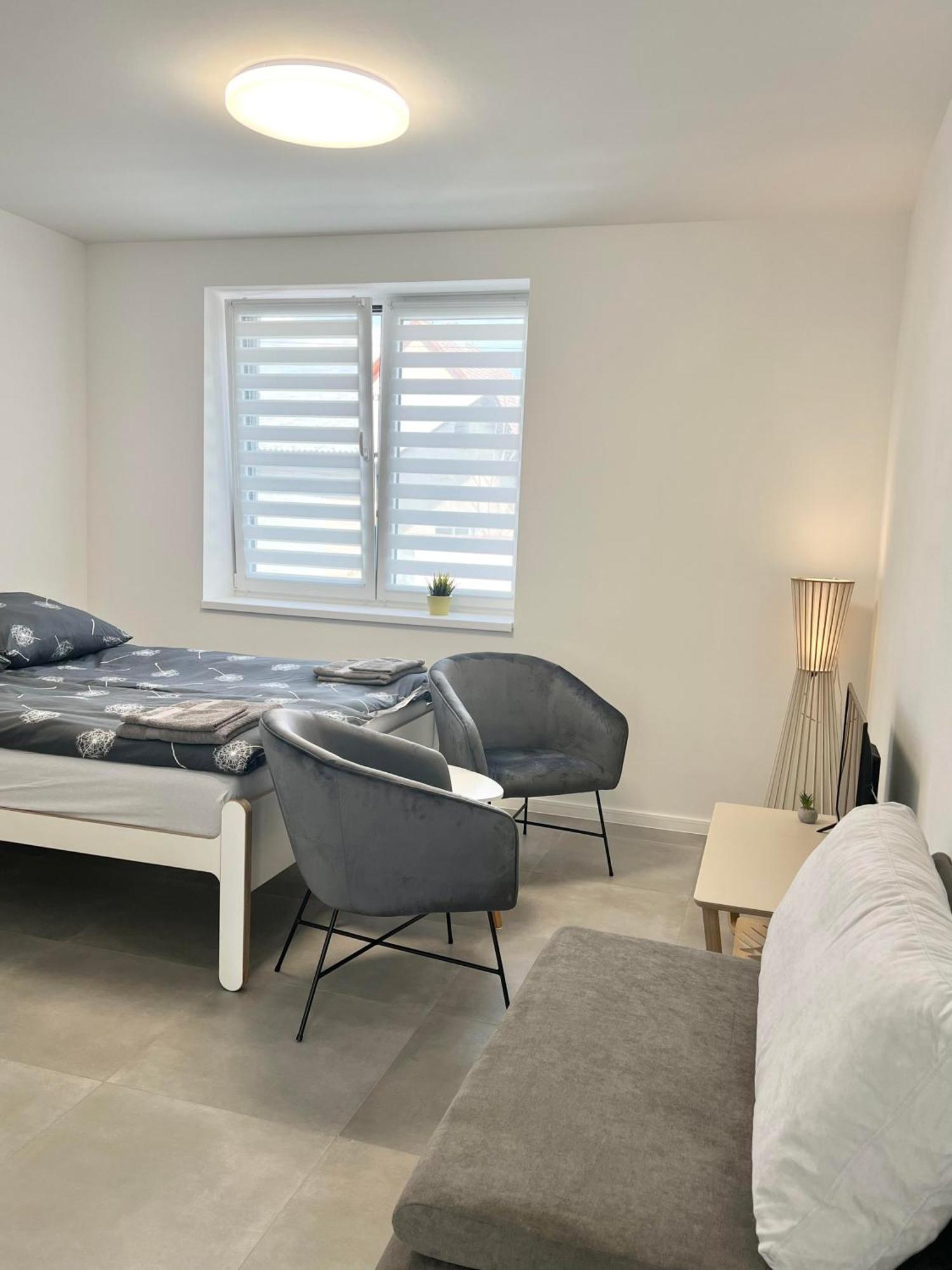 2 Moderne Apartmany 19 A 95 V Sukromi V Centre Mesta Turcianske Teplice Luaran gambar